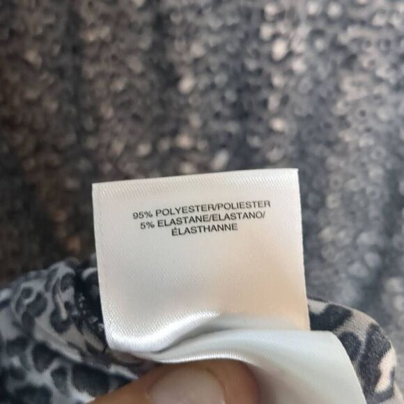 Anne Klein Gray Leopard Animal Print Button Front Blouse L Large - Picture 9 of 9